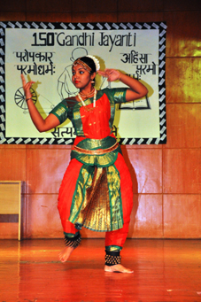 Cultural Extravaganza organized to celebrate 150th Birth Anniversary of Mahatma Gandhi at Amity University